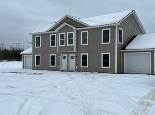 657 Pinetree Rd, Hermon, ME 04401