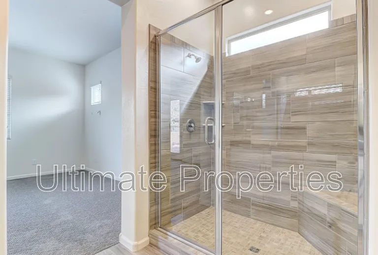 18526 W Desert Trumpet Rd — Photo 13