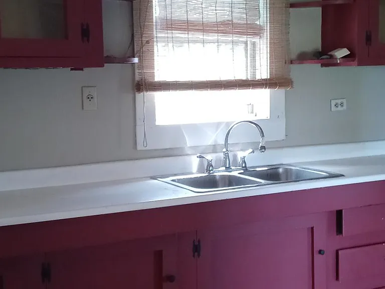 150 Barker Rd — Photo 3