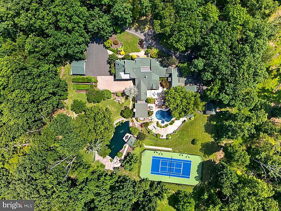 4th image of 2094 Aquetong Rd