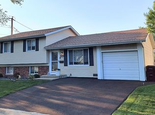 5178 Bellaire Rd, Oak Forest, IL 60452