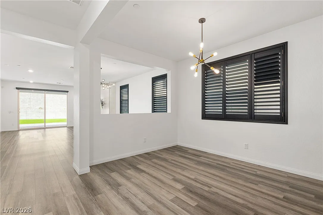 3 bed, 2.5 bath, 1908 sqft, $3,523 — Photo 3
