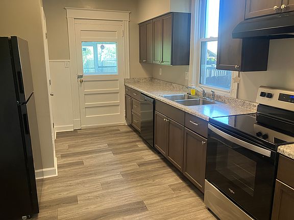 4th image of 3442 Cardiff Ave