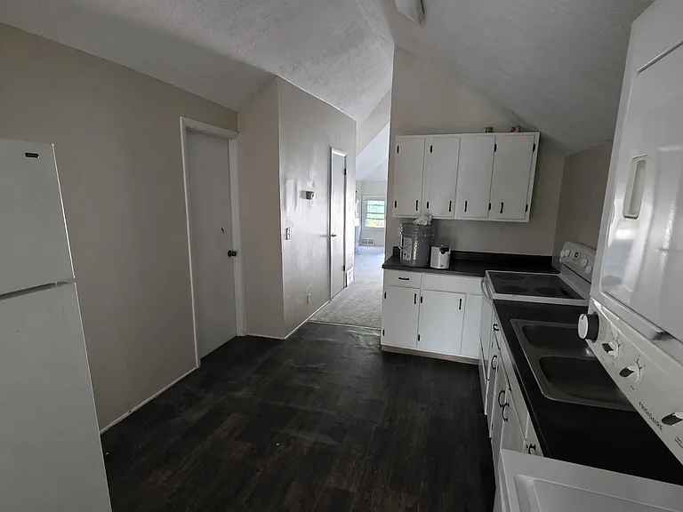 322 S 27th St #2 — Photo 4