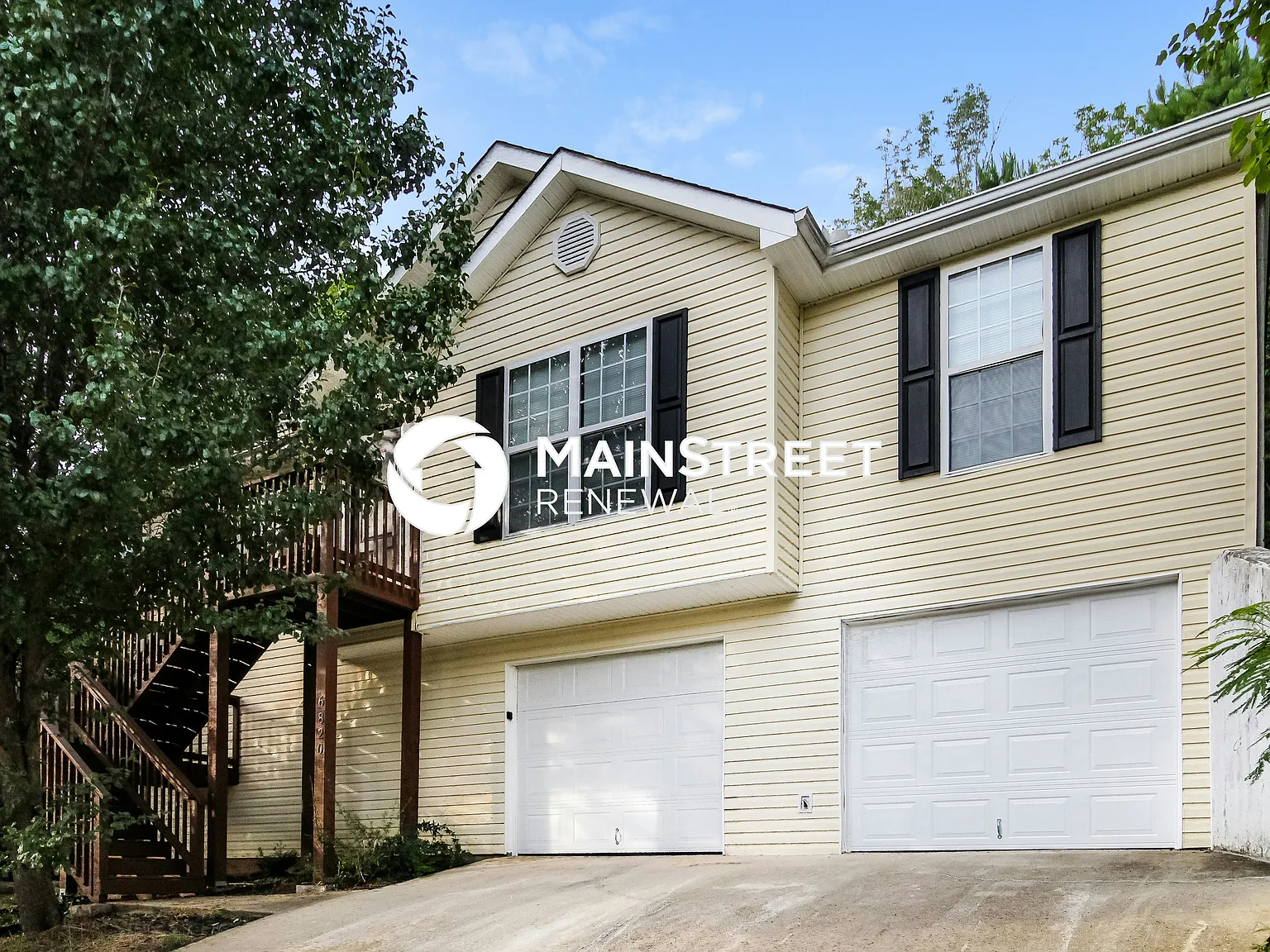 6820 Summit View Dr — Photo 2