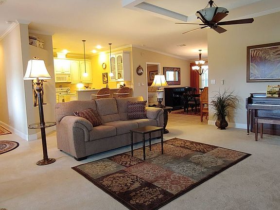 4th image of 2534 Pier Dr