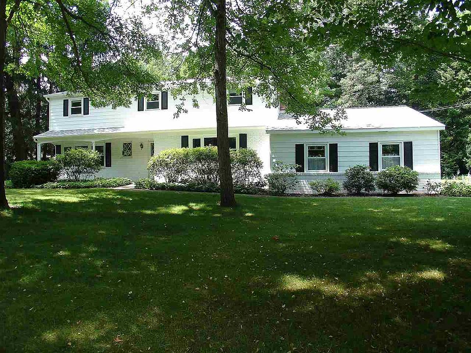 1st image of 8 Torrero Dr