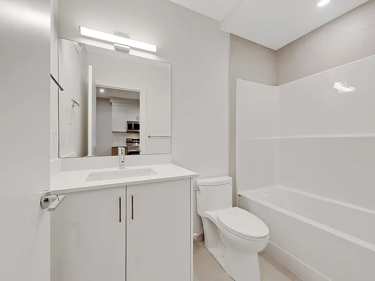 3408 37th St SW — Photo 13