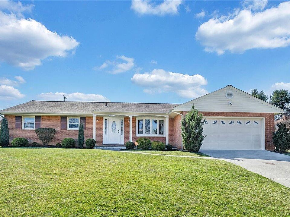 1st image of 2754 Brooklyn Dr NW