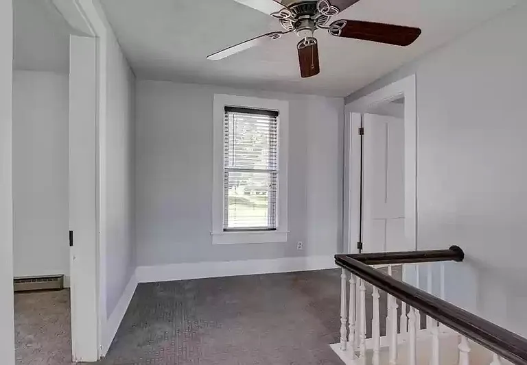 408 E Main St — Photo 40