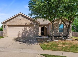 6901 Sylvan Meadows Dr, Fort Worth, TX 76120