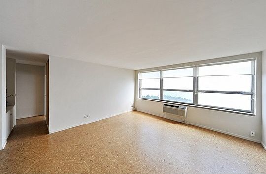 4th image of 5530 S Shore Dr APT 21A