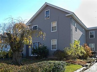 73 Green St, Woburn, MA 01801