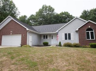 1267 White Pine Dr SW, Grand Rapids, MI 49534
