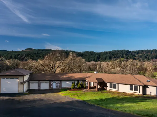 4055 Henderer Rd, Elkton, OR 97436