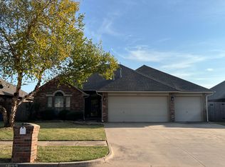 1932 Napa Valley Rd, Edmond, OK 73013
