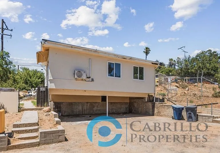 407 Idaho Ave #B — Photo 3