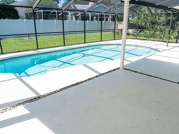 Pool patio from Kitchen Sldr