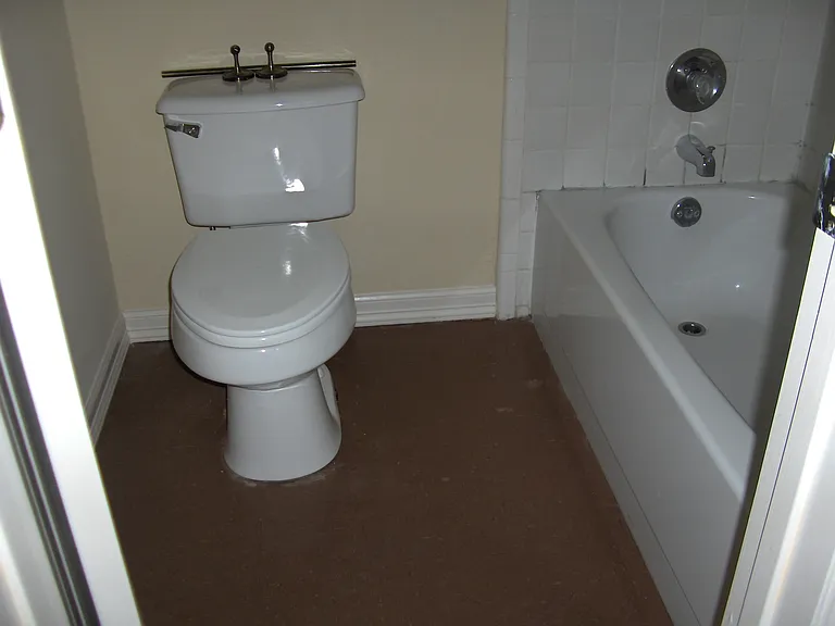 1610 W Kuhn St #3 — Photo 17