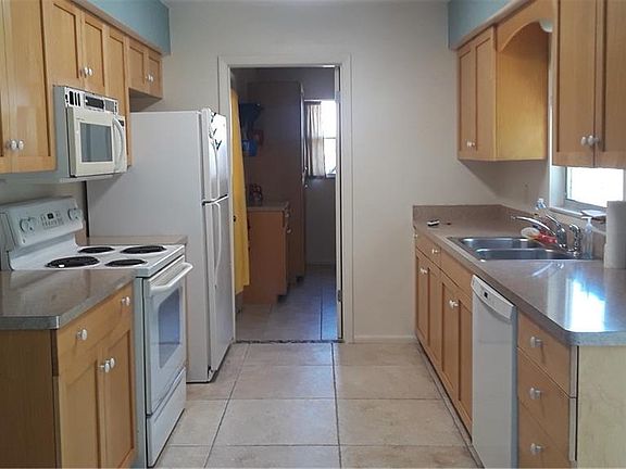 5th image of 2310 Tami Sola St