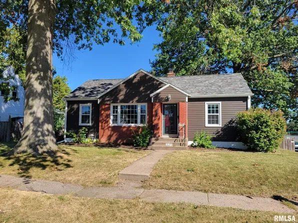 3003 Arlington Ave, Davenport, IA 52803