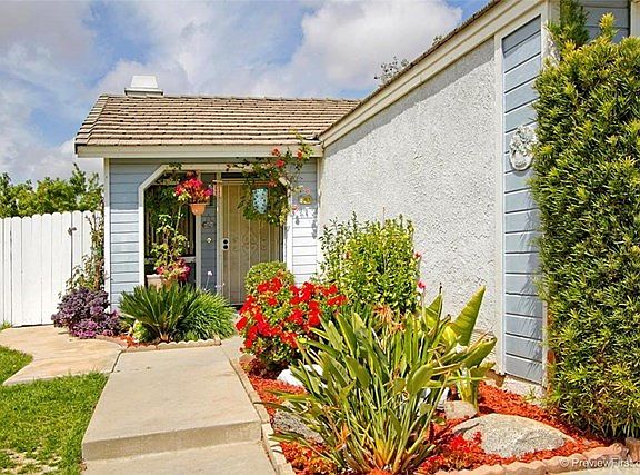 4th image of 27698 Moonridge Dr