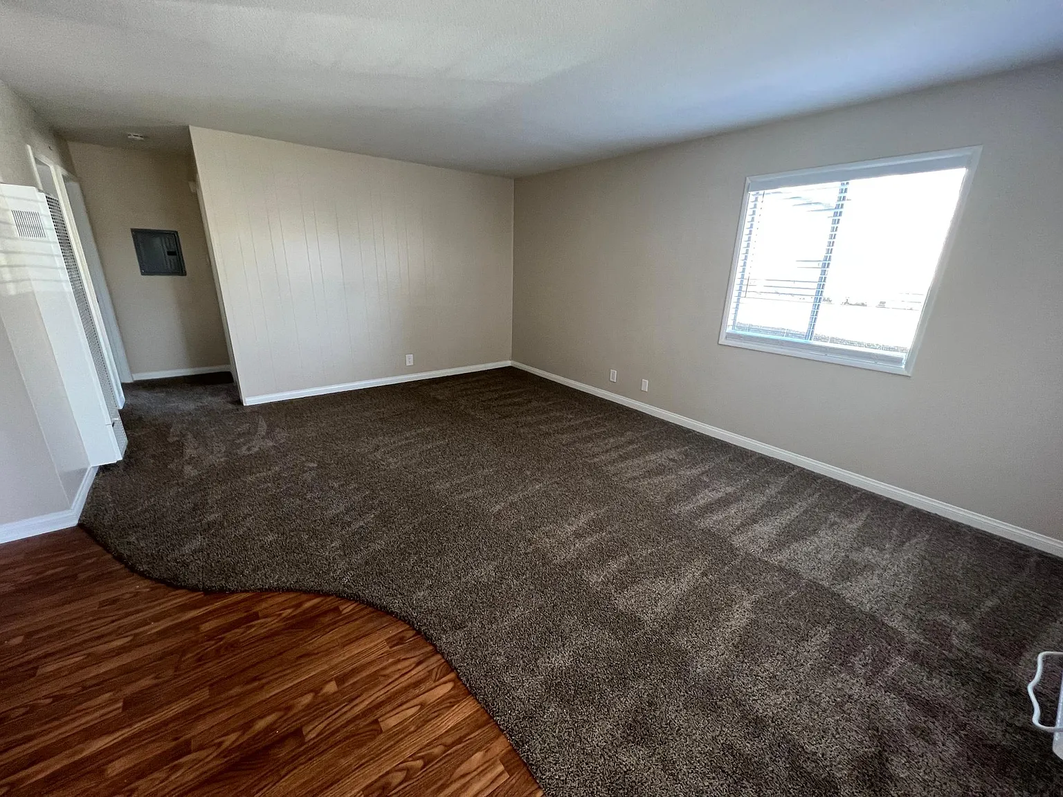 2 bed, 1000 sqft, $2,500 — Photo 3