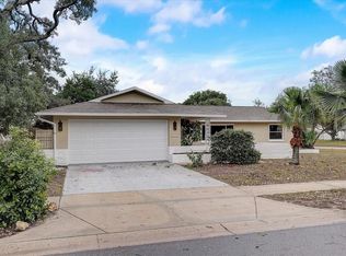 8640 Vixen Ln, Port Richey, FL 34668