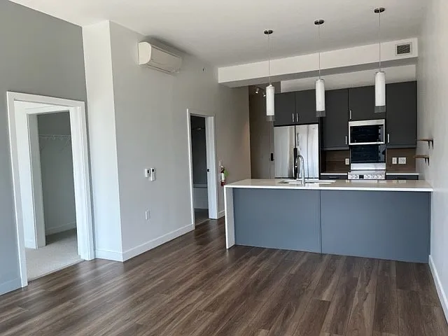 77 Residences — Photo 20
