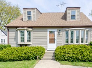 919 Glendale St, Bensenville, IL 60106