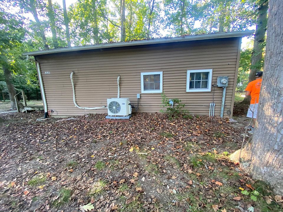 2nd image of 404 Lime Landing Rd