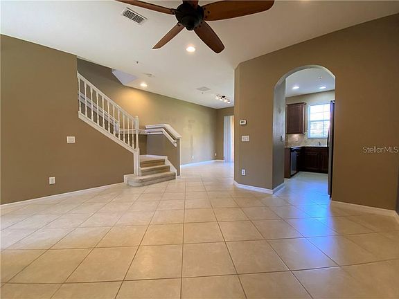 5th image of 125 Canterbury Bell Dr