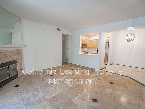 5th image of 24107 Del Monte Dr Unit 17