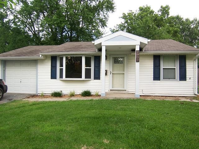 1st image of 2909 S 9th St