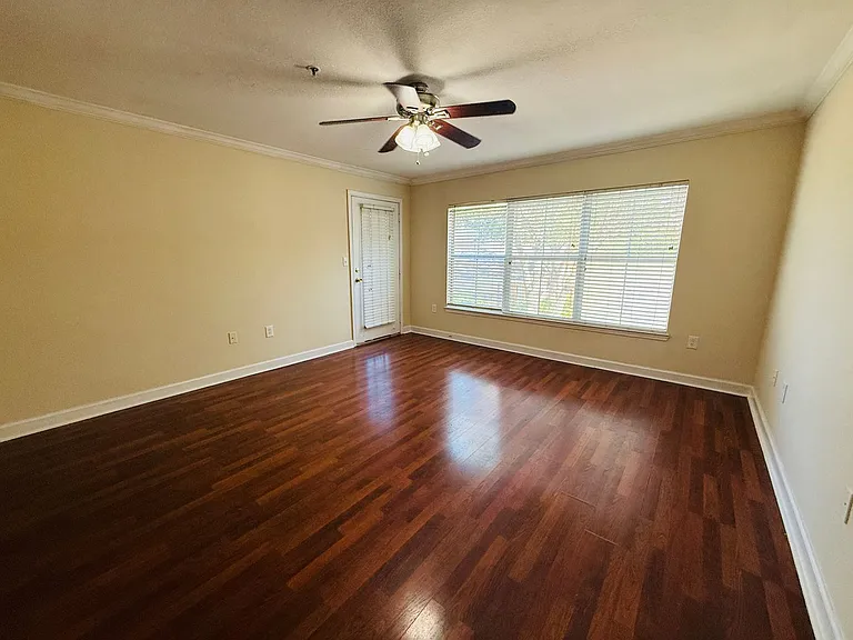 18557 Bridle Club Dr — Photo 11