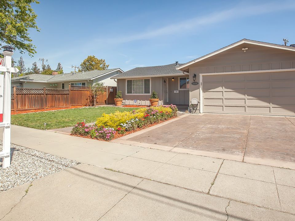 1st image of 5624 Seifert Ave