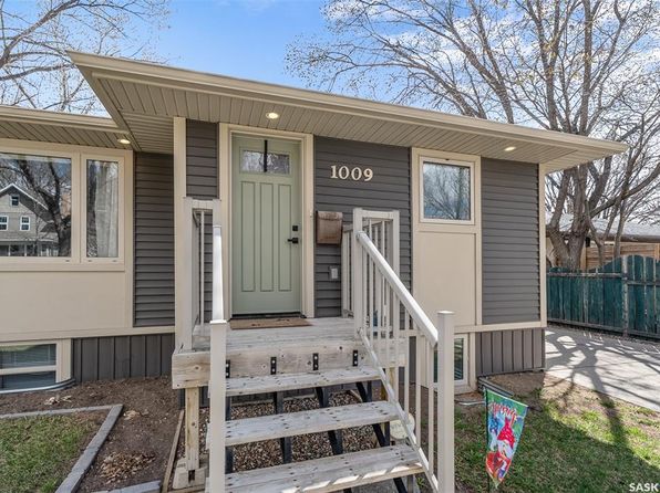 1009 6th AVENUE NW, Moose Jaw, SK S6H 4A5