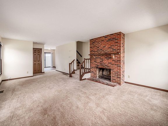 2nd image of 424 Edinburgh Rd