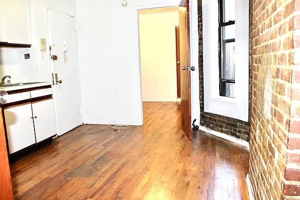 Rented by Corcoran | media 6