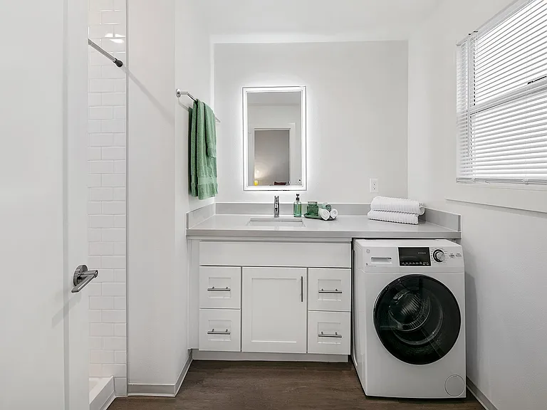 1816 Eastlake Ave E #103 — Photo 4