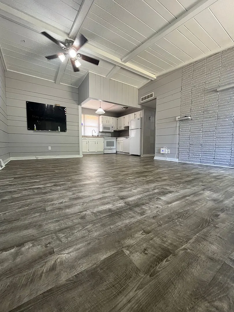 3 bedroom 1 bath home for rent — Photo 2