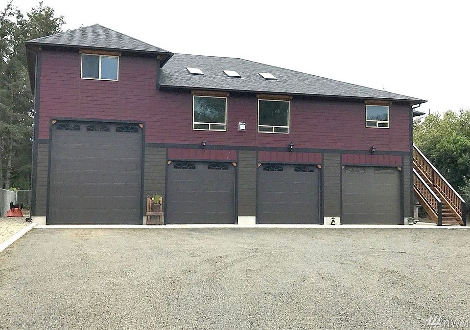 1st image of 140 Davit Ct NW