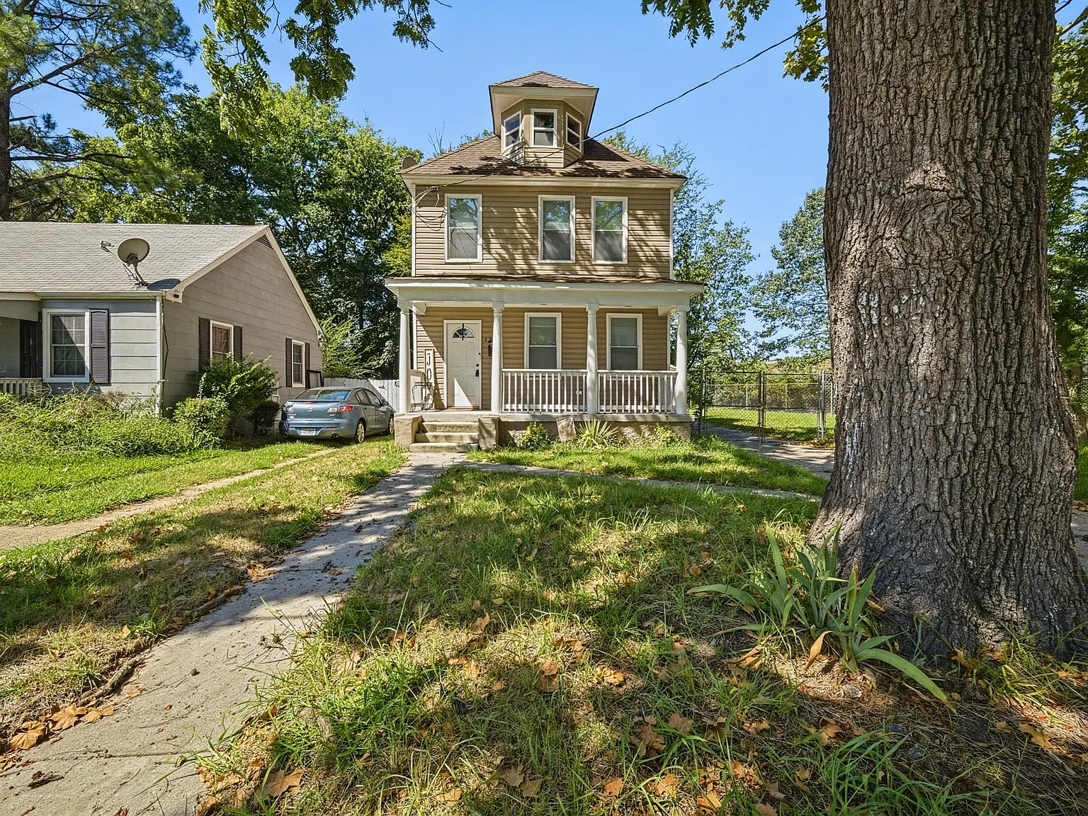 3 bed, 1448 sqft, $2,100 — Photo 1