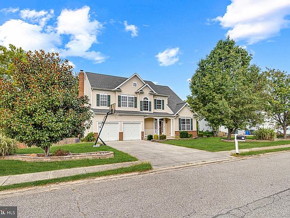 3rd image of 3023 Wildflower Dr