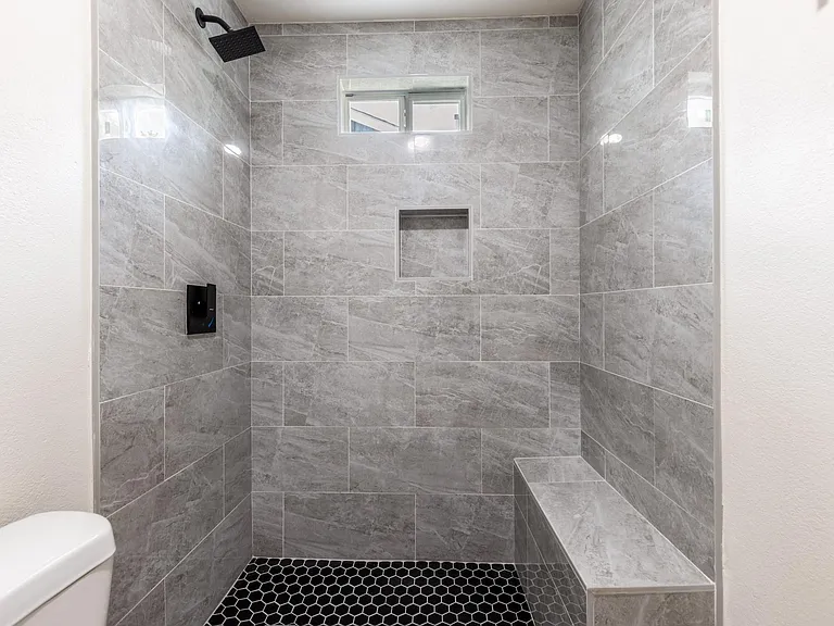 7601 W Gate Blvd — Photo 38