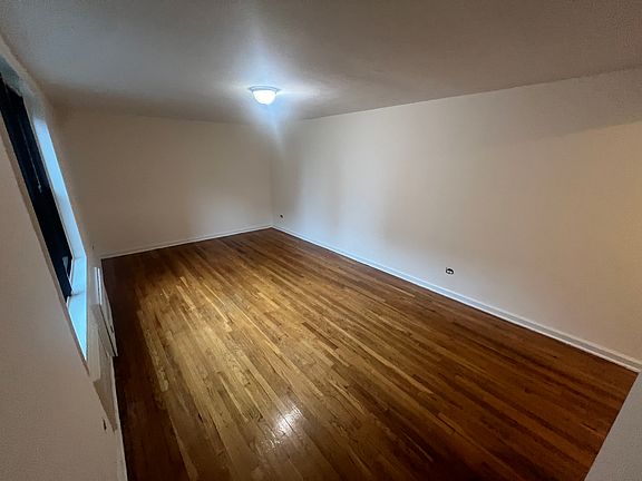 3rd image of 14435 35th Ave #2E