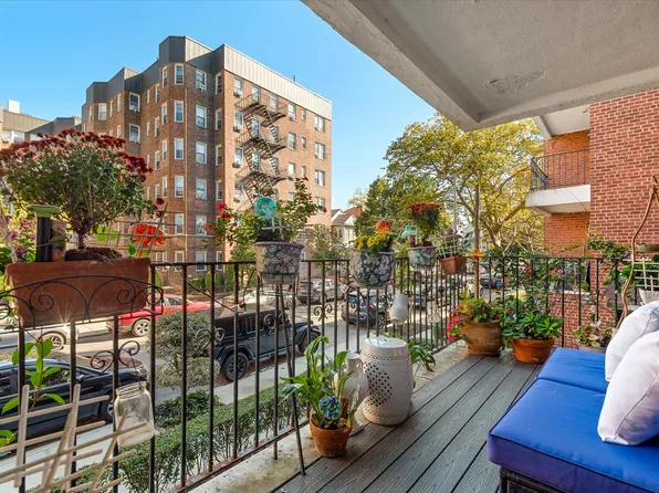 7401 Shore Road image 8 of 21