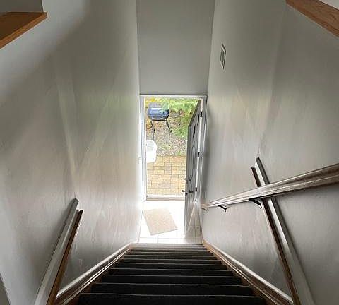 5th image of 125 Nancy Ln Floor 2