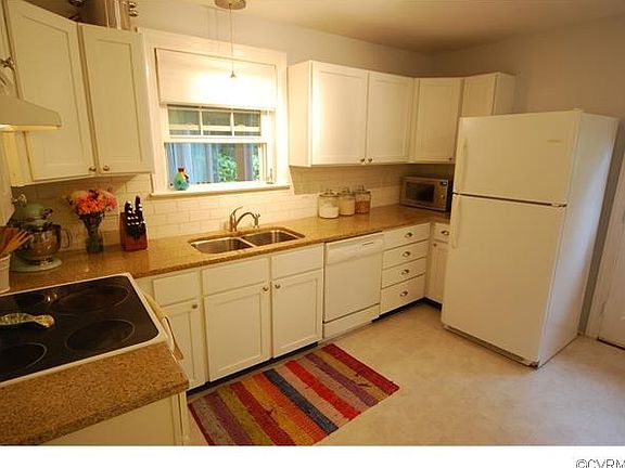 2nd image of 2634 Wyndham Dr