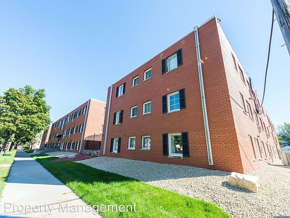 2nd image of 2104 22nd Ave S APT 13